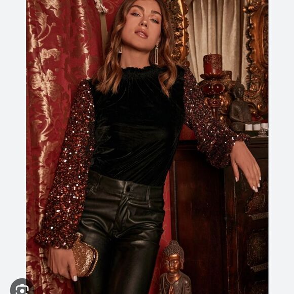 Sugarlips NWOT Michelle velvet and sequined pop sleeves mock neck blouse - Picture 2 of 16